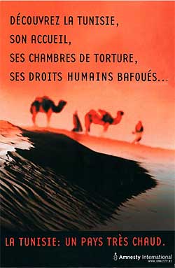 Un manifesto pubblicitario di Amnesty International francese che denuncia le torture e le violenze perpetrate in Tunisia.